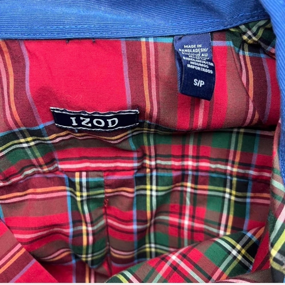 ⚡️IZOD Red Plaid Long Sleeve Button-Down Shirt Size S - Picture 2 of 3
